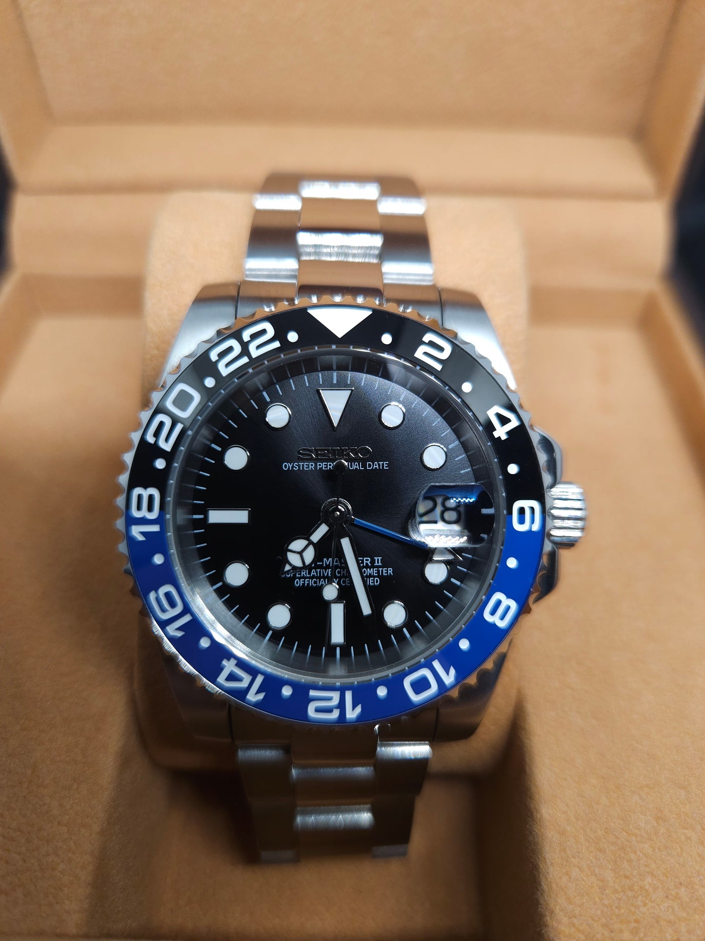40mm Batman GMT Style - Seiko Mod