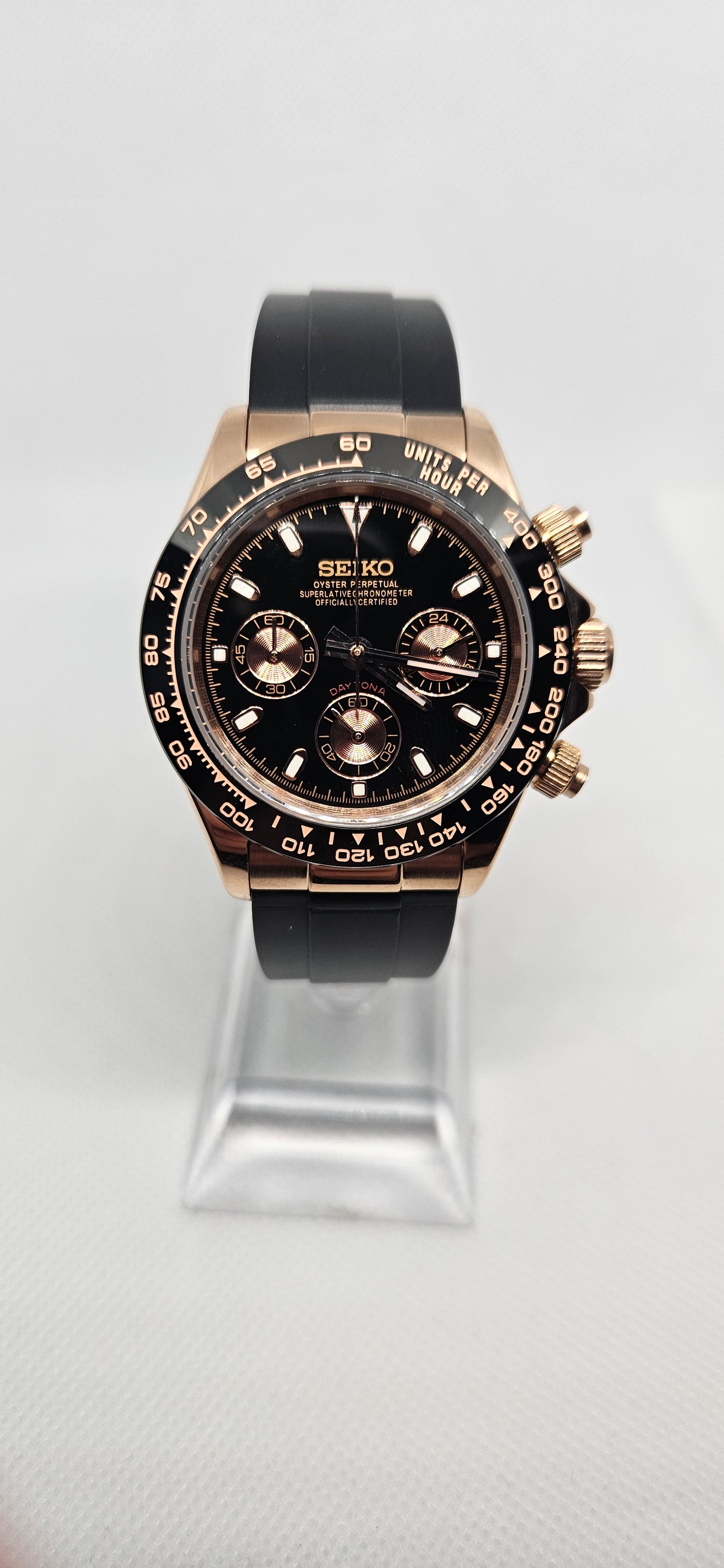 40mm Rose Gold Daytona Styled Seiko Mod40mm Seiko Mod – Daytona-Inspired Rose Gold Edition