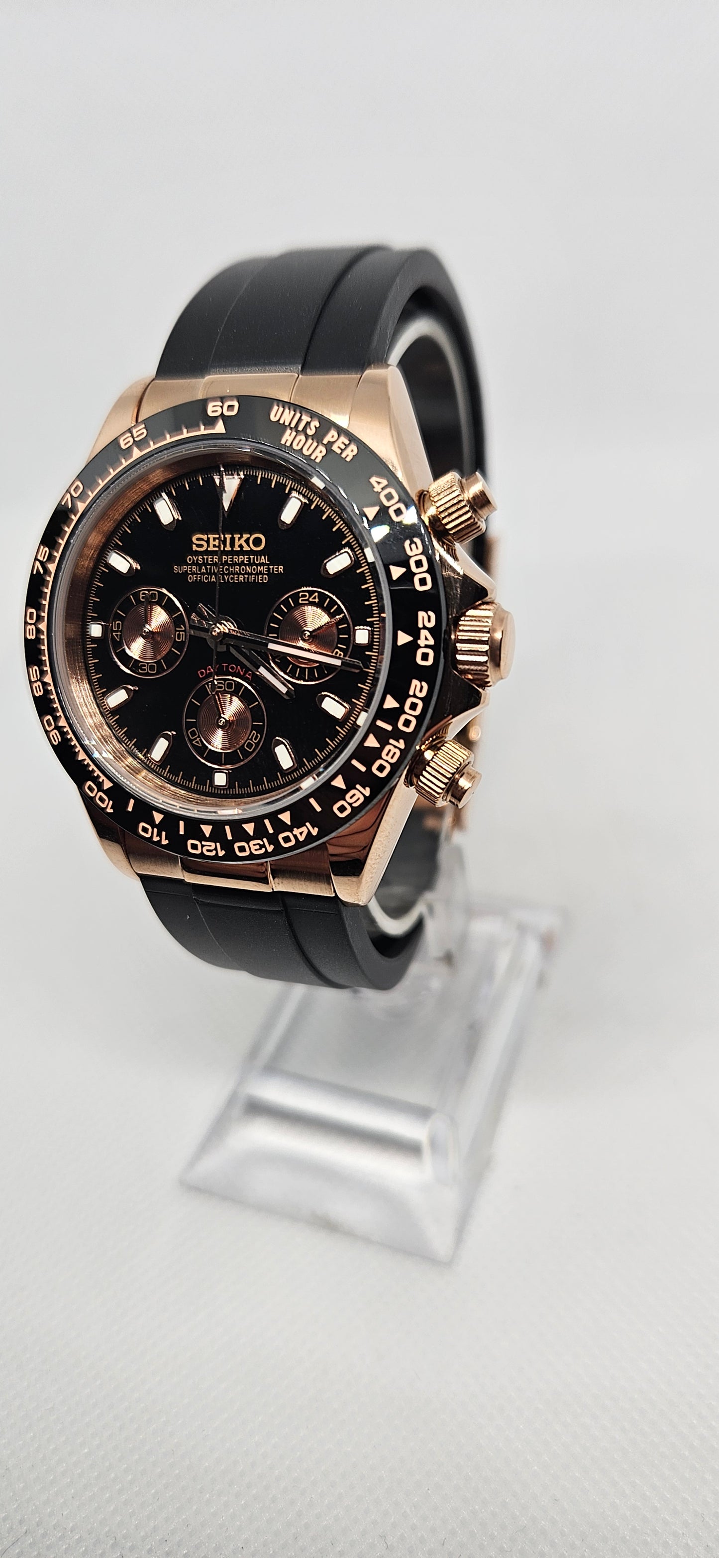 40mm Rose Gold Daytona Styled Seiko Mod40mm Seiko Mod – Daytona-Inspired Rose Gold Edition