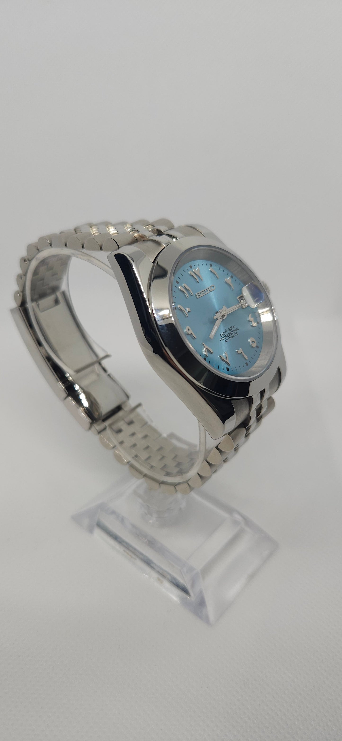 39mm Seiko Mod – Oyster Inspired with Skyblue Arabic Dial