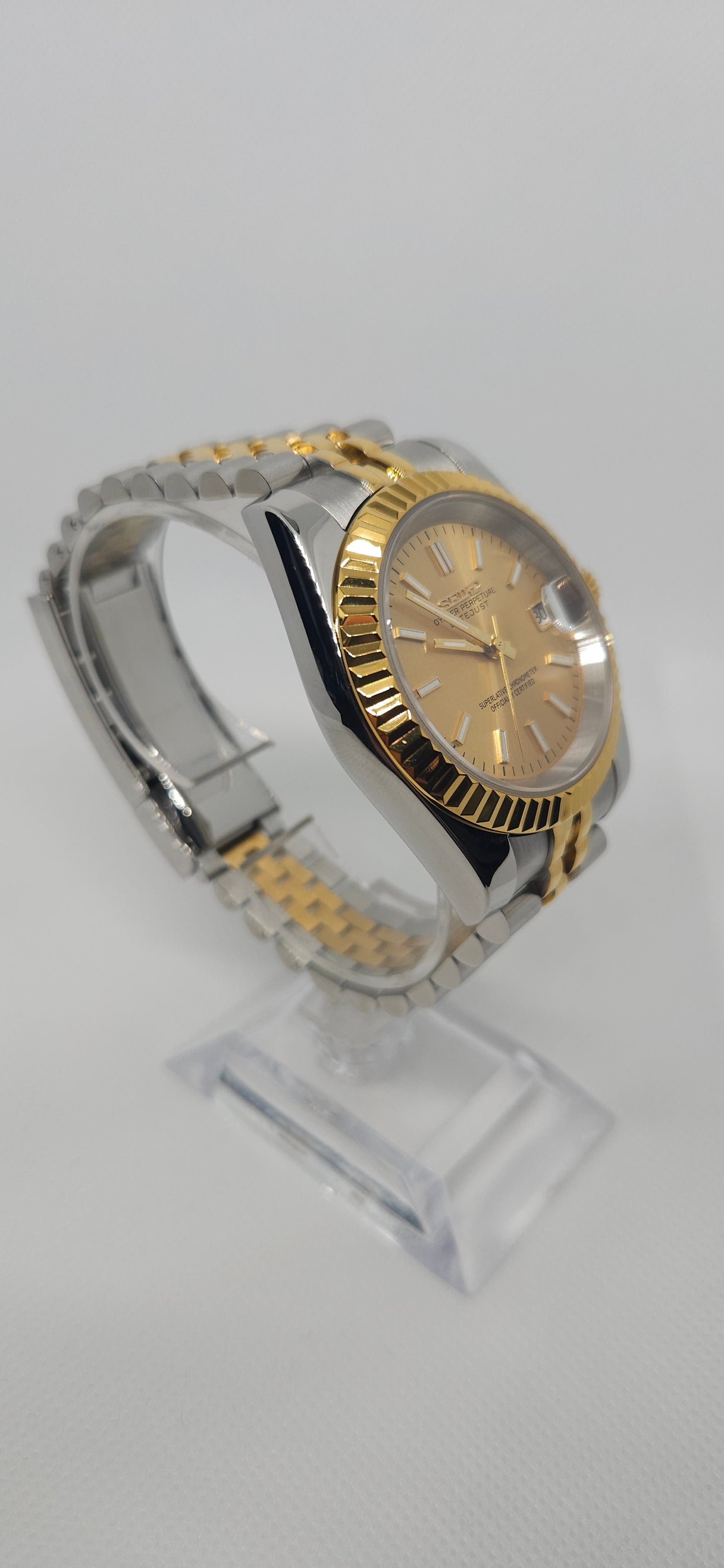 36mm Seiko Mod – Datejust Two-Toned Elegance