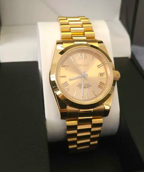 36mm Gold Oyster Perpetual Style with Gold Roman Dial